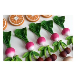 Ramona Le Radis à Mâchouiller - Oli & Carol 13 Ramona Le Radis à Mâchouiller - Oli & Carol -Décorer Les Cadeaux 4593fe 01af80bea9e940cd8f5d6a5e66eacca5mv2