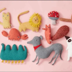 Richie Le Lion - Donna Wilson -Décorer Les Cadeaux 4593fe 6ce4a4af6e75439e930847c6df07a122mv2 1