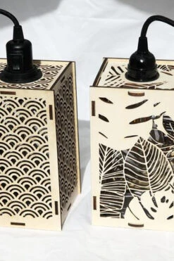 Lampe Baladeuse En Bois Joliment Ajouré - Découpe Laser -Décorer Les Cadeaux 4593fe a0b265b3af244dc68780a8124872e7f7mv2