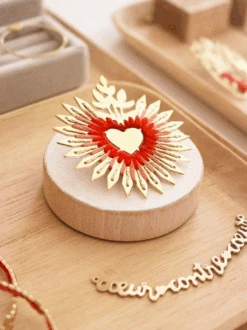 Broche Coeur Flamboyant - Pin's XL - Christelle Dit Christensen