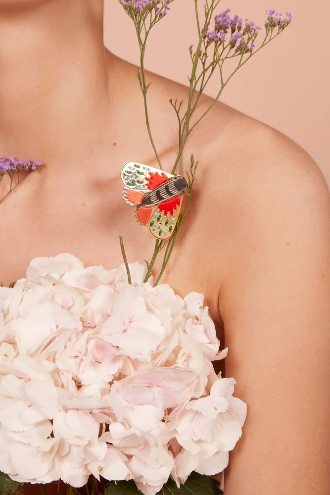 PAPILLON DE NUIT - BROCHE XL - Christelle Dit Christensen 1 PAPILLON DE NUIT - BROCHE XL - Christelle Dit Christensen