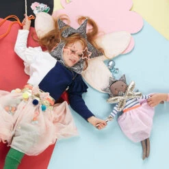 Poupée Ruby - Meri Meri -Décorer Les Cadeaux 4593fe f33cf154d65f4ec59ffc7d55e8f213cbmv2